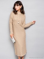 ケーブルロングニットワンピ/ベージュ