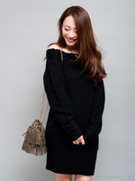 オフショルケーブルネックニットワンピース/ブラック