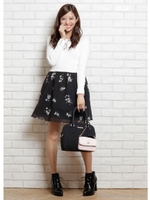 ブーケ花ニットドッキングワンピース/ホワイト