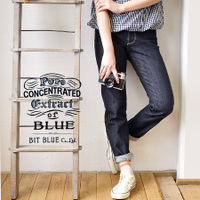 11.5オンスフェードレスデニムボーイフレンドパンツ