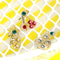 flicker fruit ピアス