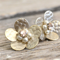 monchelお花ピアス