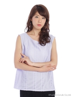 ジオメトリックレースプルオーバーBL/オフホワイト