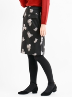 フラップ付花柄タイトスカート/ブラック柄