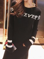 英文字プリントジャカードニット/ブラック