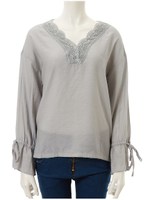 Vネックレースドッキングブラウス/サックス