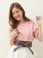 裏毛小花総柄刺繍/TOPS 半袖/クロ