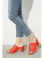 【AZUL by moussy】スクエアトウヒールサンダル/ORG