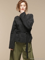 InRed11月号掲載/ベルト付きワイドスリーブVニット/チャコール