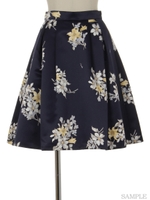 オリジナルリリーブーケ柄スカート/紺