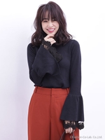 MAQUIA2月号掲載/袖レースレイヤードニット/ネイビー