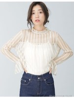 【WEB限定】ストライプレースハイネックブラウス/ブラック
