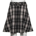 ベルトつきチェック柄フレアスカート