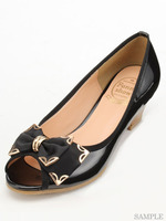 【Funny　show】金具デザインリボンエナメルオープントゥパンプス