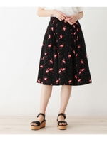 【洗える】フラミンゴ柄タックフレアスカート/ブラック(019)