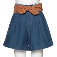 【50%OFF】ベルトつきロゴ刺しゅう入りショートパンツ