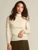 【WEB別注(J Lounge別注）】洗えるベーシックタートルニット/オフホワイト