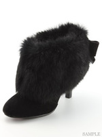 後ろリボンファーブーティー