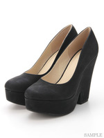 太ヒールサンダル