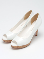 エナメルオープントゥーサンダル