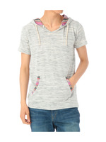 幾何学柄使いプルオーバーパーカ