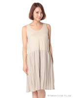 サテンプリーツワンピース