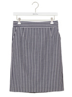 シンプルタイトスカート