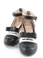 パンチングローファーパンプス