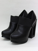 変形ヒールブーティ