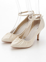 ビジューチェーンアンクレット付きパンプス