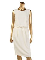 タックノースリーブドレス