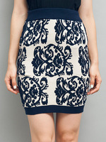 ダマスク柄ジャガードスカート