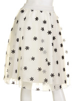 刺繍オーガンジーミモレ丈スカート