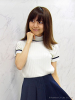 ラインハイネックニット