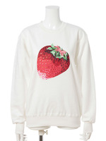 いちごプリントトレーナー