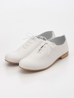 レースアップシューズ