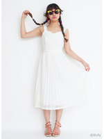 レースビスチェ