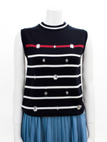 【ニュースペーパー掲載アイテム】ビジューボーダーハイネックニット/ネイビー