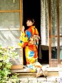 京都きもの町オリジナル綿浴衣「夏色美人」No.4カラフルポップ/オレンジ×ブルー