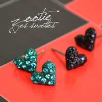 ラインストーンハートピアス