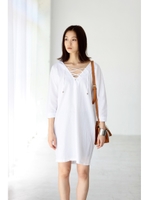 【AZUL by moussy】レースアップ5分シャツワンピース/O/WHT