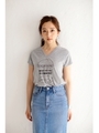 【AZUL by moussy】30/-TC天竺ハンバーガーVネックT/T.GRY