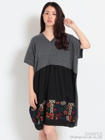 パズルフラワー刺しゅう×ニットワンピース/ベージュ