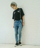 5分袖刺繍Tシャツ