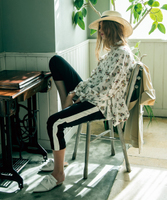 サイドラインテーパードパンツ