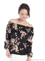 花柄オフショルダーブラウス/ブラック
