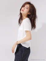 リネン混VネックTシャツ/ベージュ