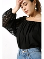 【AZUL by moussy】オフショルレースTOPS/O/WHT