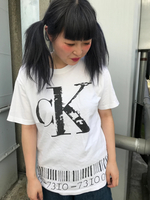 ストリートブランドTシャツ  CalvinKlein（CK) カルバンクライン   