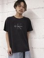 ストリートブランドTシャツ  CalvinKlein（CK) カルバンクライン   